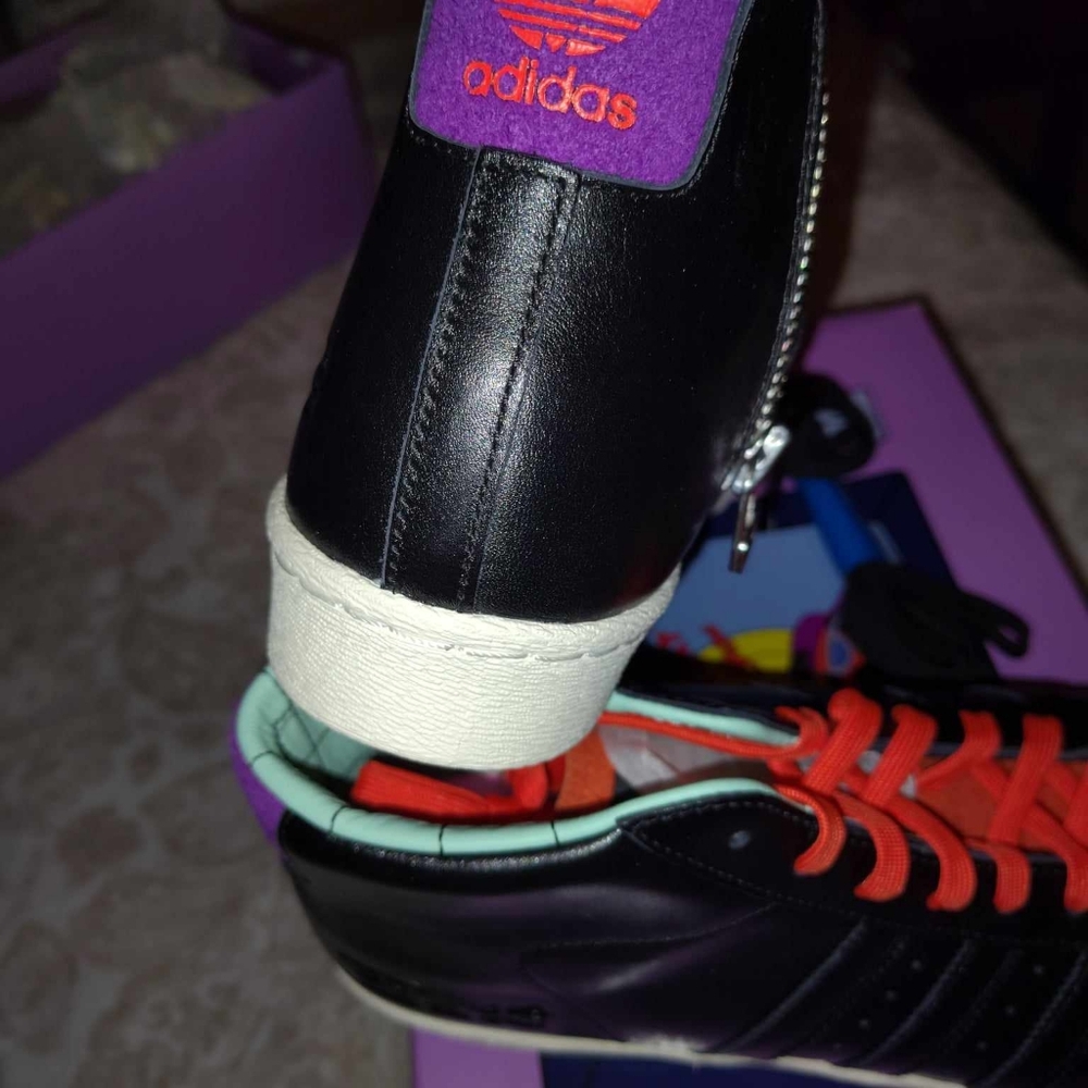 ADIDAS PRO MODEL - Picture 4 of 6